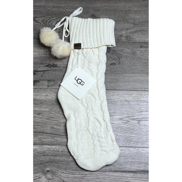 1  UGG Classic Cable Knit Christmas Stocking~21” Ivory  New With Tags - Picture 1 of 3